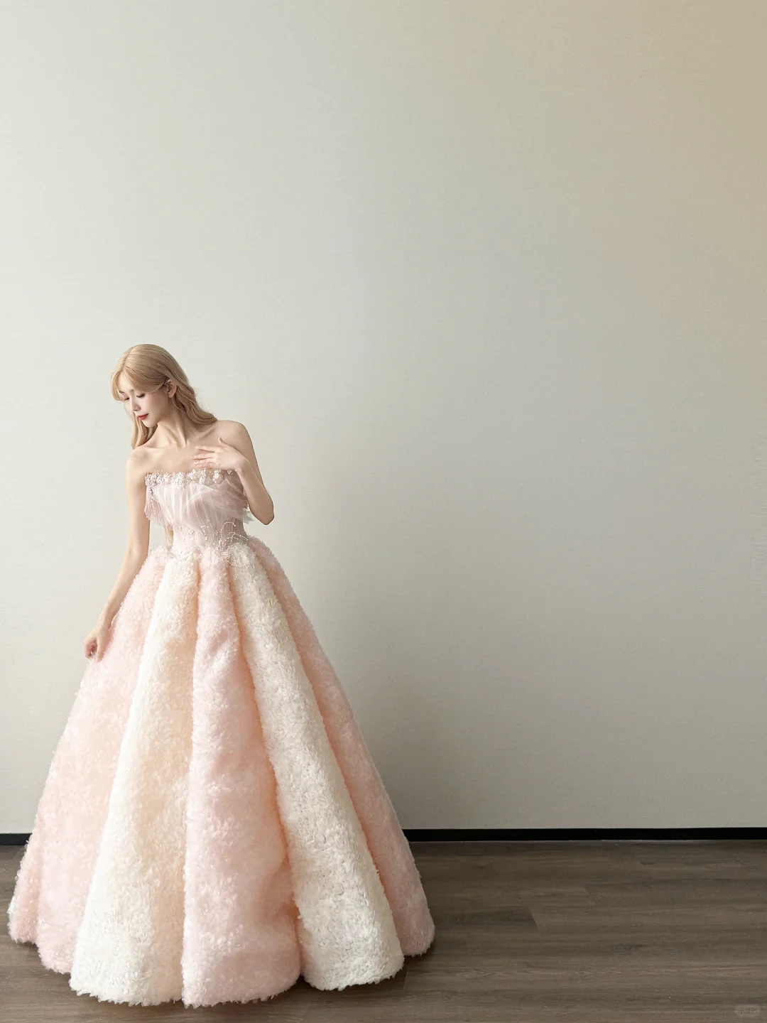 Light Pink Ombre Strapless Prom Gown Beaded Tulle Fluffy 3D Texture A Line Evening Dress NV7157