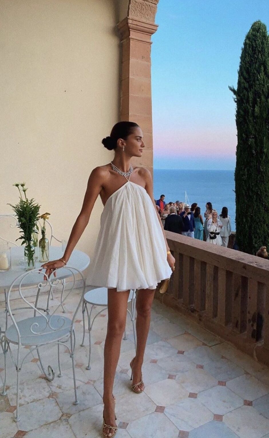 Robe de soirée courte en mousseline de soie à bretelles blanches, tenue de fête d'anniversaire, nv5241