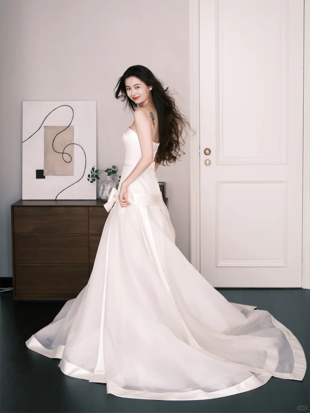 Minimalist Strapless Wedding Dress Satin Big Bow Bridal Gown NV7254