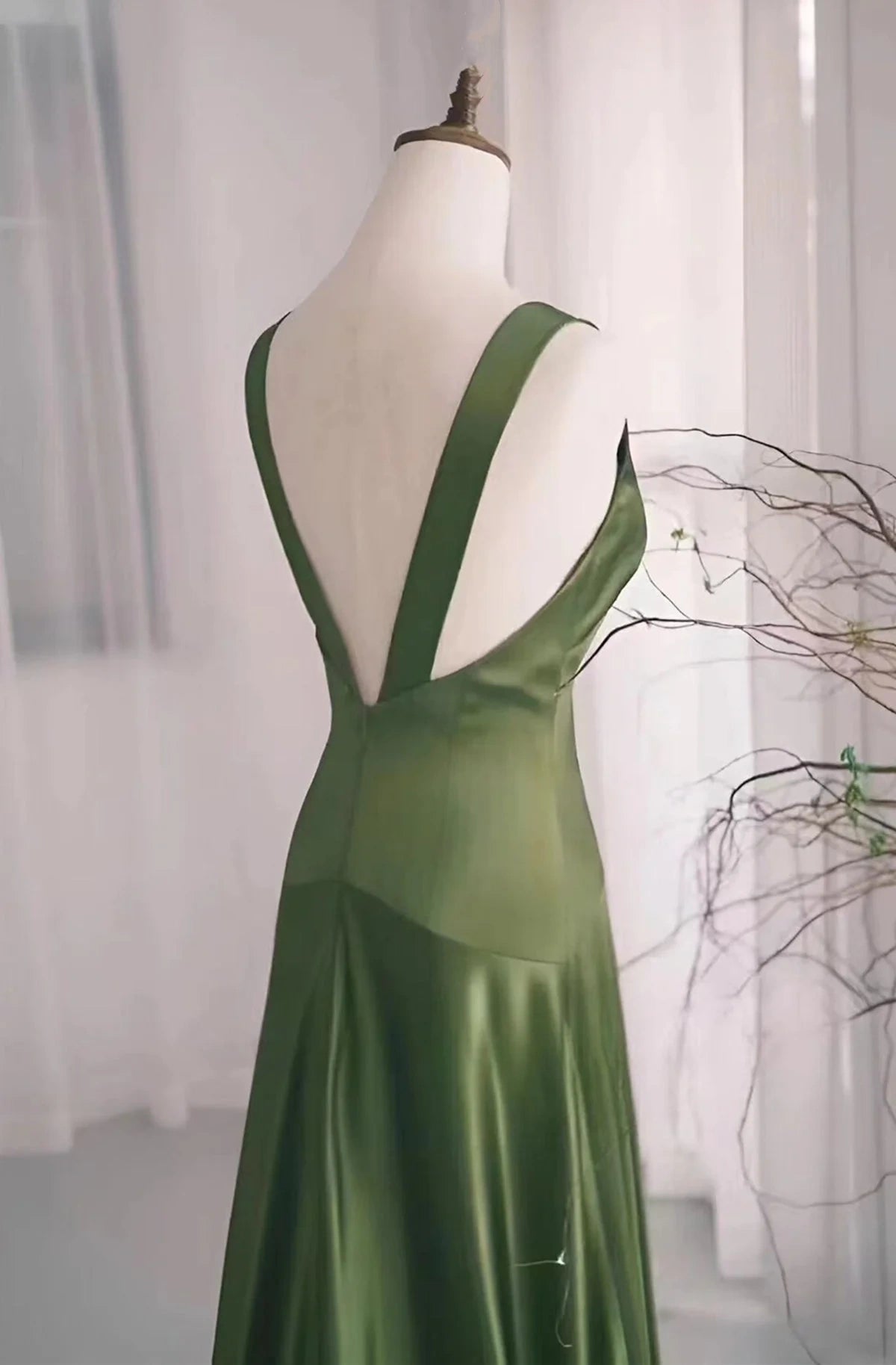 A-Linie Grün Satin V-Ausschnitt Tiefem Rücken Ballkleid Abendkleid Partykleid nv1779