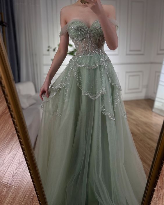 Grüner Tüll glänzende Pailletten herzförmiger Ausschnitt langes Ballkleid Abendkleid nv2709