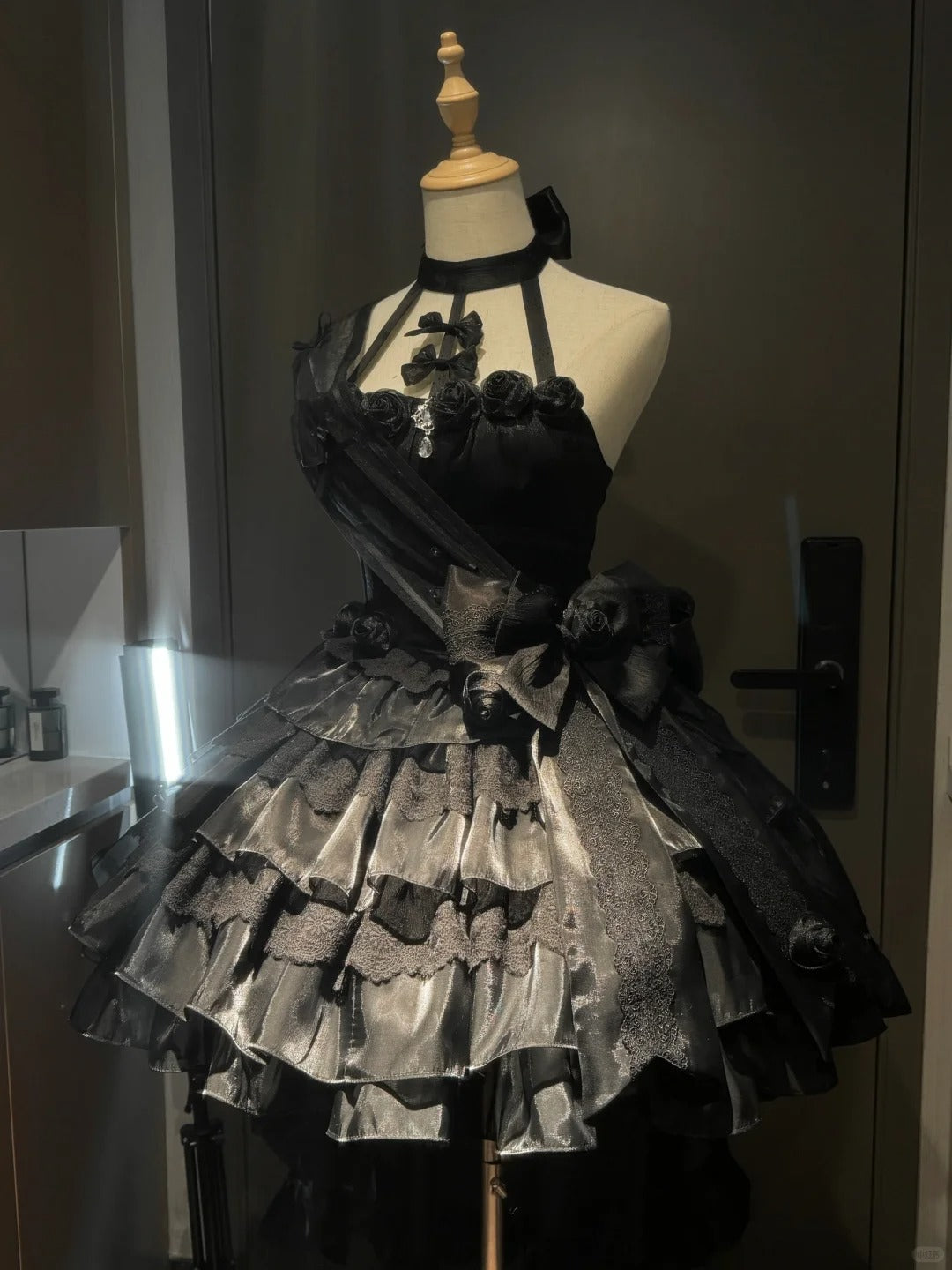 Robe de soirée noire élégante et sexy, courte, asymétrique, en satin, robe de bal, robe d'anniversaire, nv4412