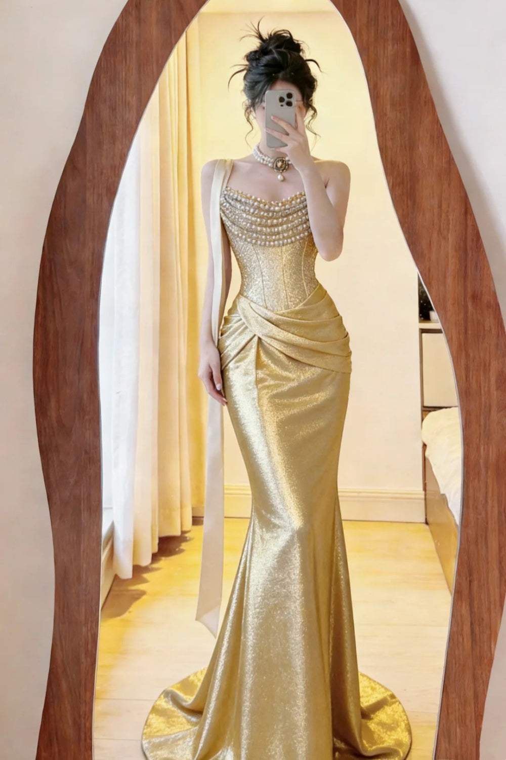 Langes goldenes Satinballkleid NV6665