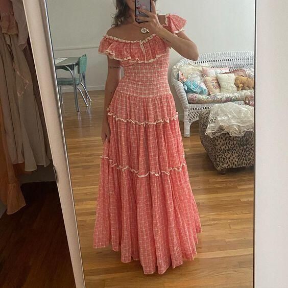 Rosa Süßes Schulterfreies A-Linien-Lang Elegantes Chiffon-Rüschen-Ballkleid Abendkleid Mode Urlaub Partykleid nv3582