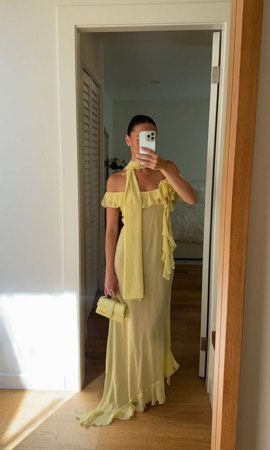 Gelber Tüll elegante Rüschen dreidimensionale Blumendekoration langes Ballkleid Abendkleid nv2921