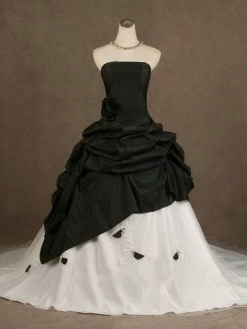 Schwarzes Gothic Vintage Elegantes langes Satin-weißes Tüll-Ballkleid Abendkleid Partykleid nv2604