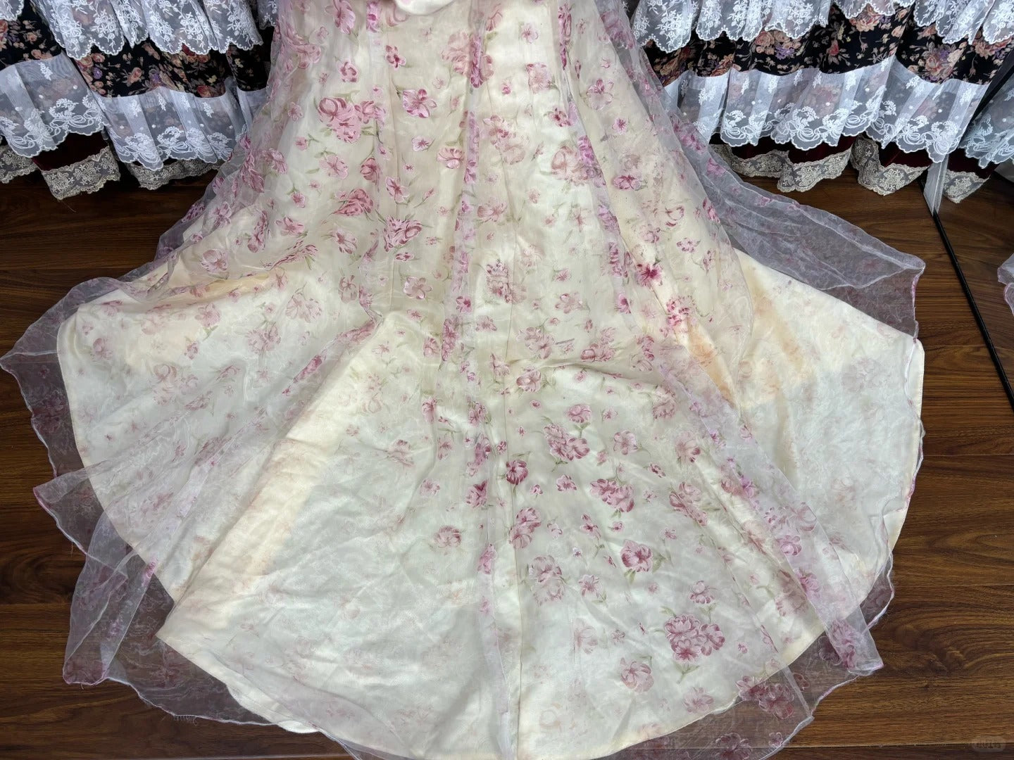 Rosa florales elegantes langes Tüll-Satin-Ballkleid-Abendkleid Quinceanera-Kleid NV4642