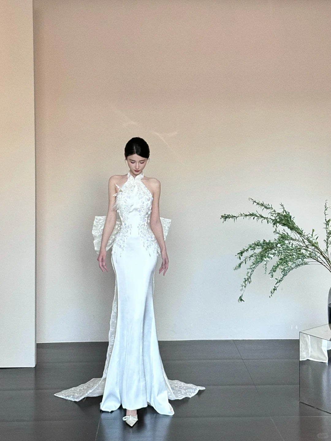 Weiß Modische Wunderschöne Elegante Exquisite Spitze Lange Meerjungfrau Bodenlangen Schwanz Ballkleid Abendkleid Brautkleid nv4056