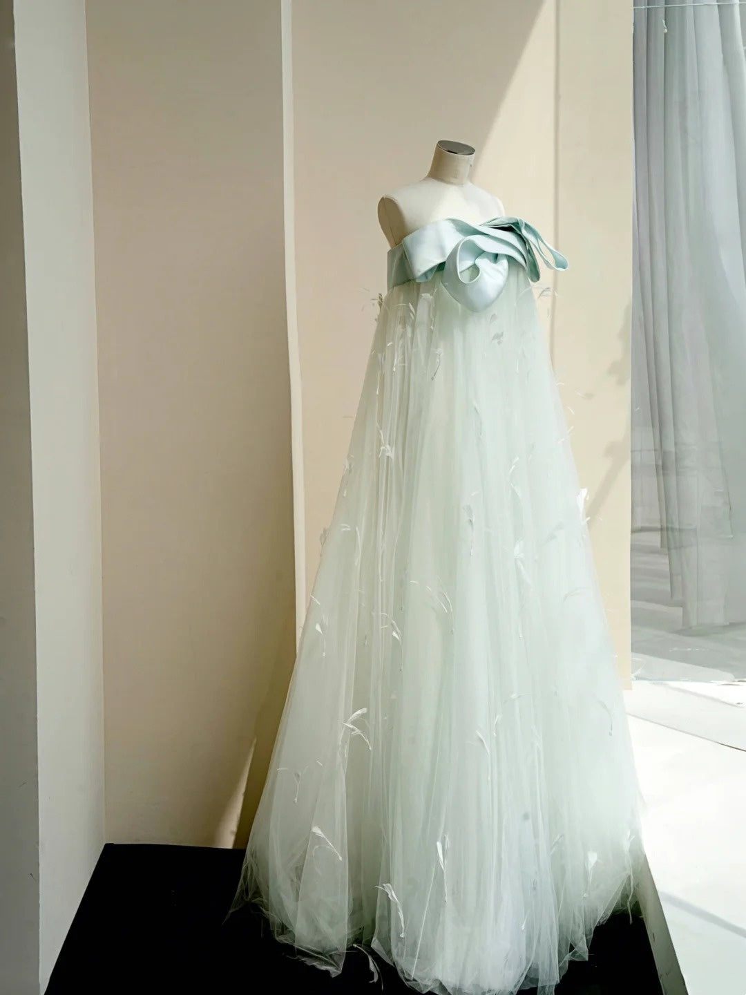 Mintgrünes langes Satin-Ballkleid aus Tüll, Abendkleid, Partykleid, nv4685