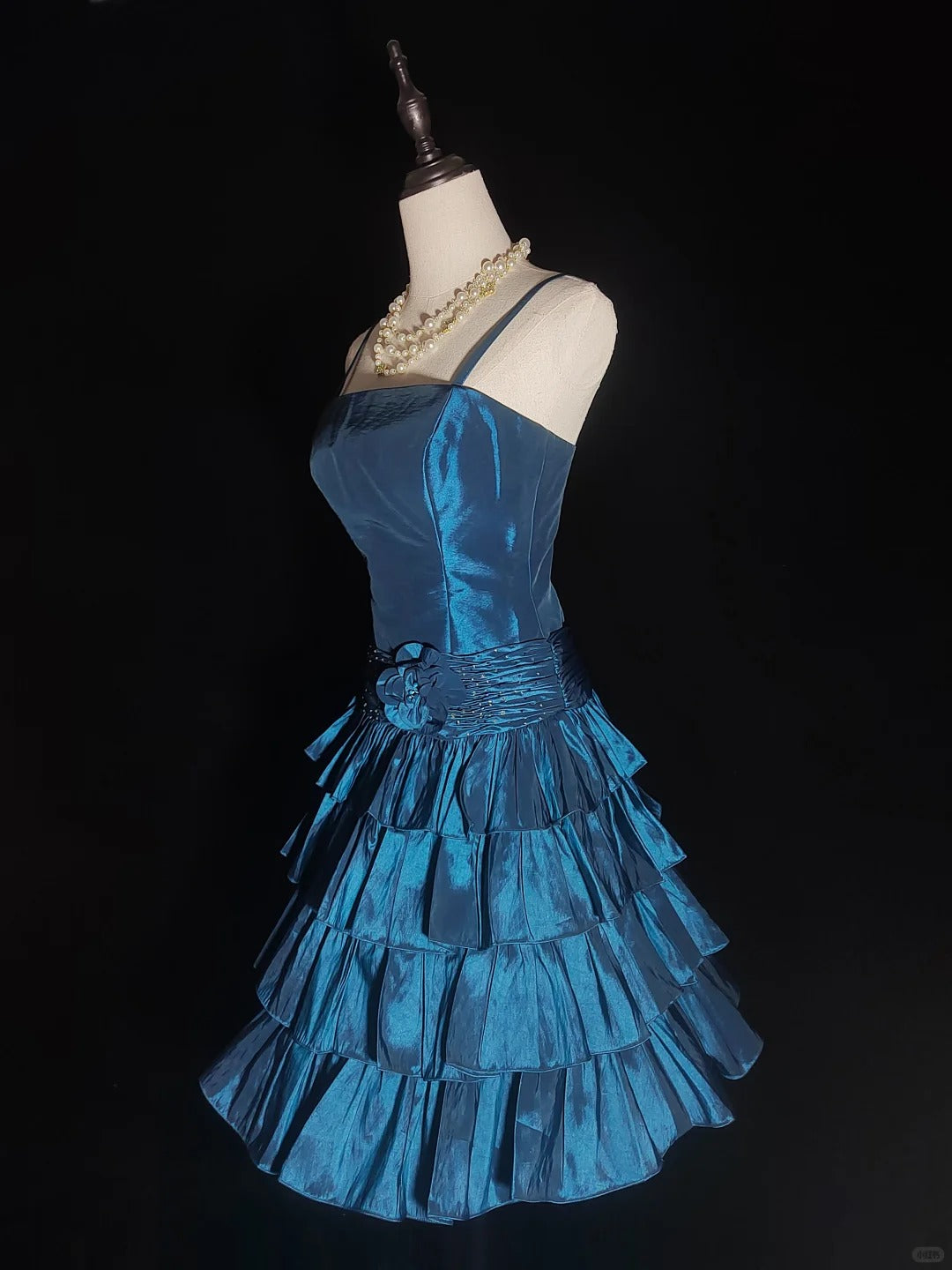 Marineblaues, modisches, schlichtes, kurzes Satin-Heimkehrkleid, Geburtstagskleid, NV5239