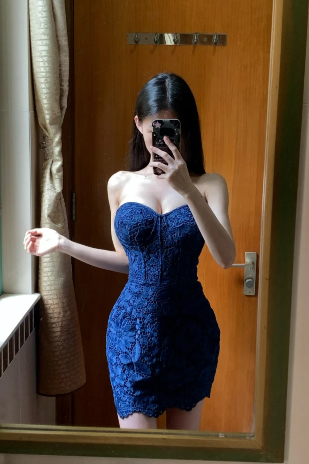 Robe de soirée courte en dentelle NV6448
