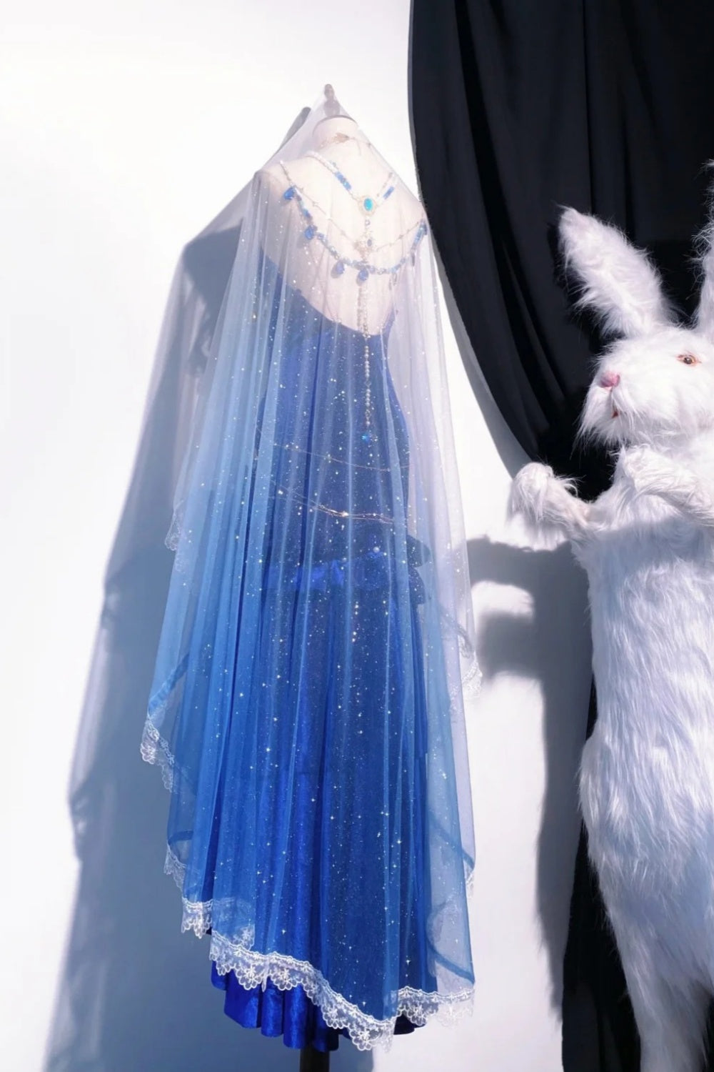 Robe de bal longue bleue rétro style déesse NV6473