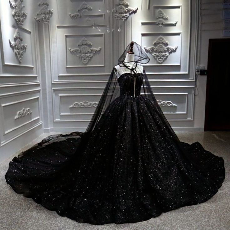 Schwarzes, glänzendes, elegantes, herzförmiger Ausschnitt, langes Ballkleid aus Tüll, Abendkleid NV3113