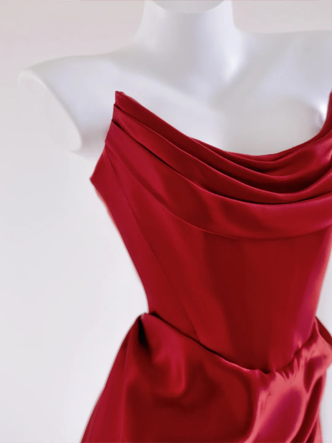 Rotes elegantes, modisches, langes, figurbetontes Satin-Ballkleid, Abendkleid nv4972