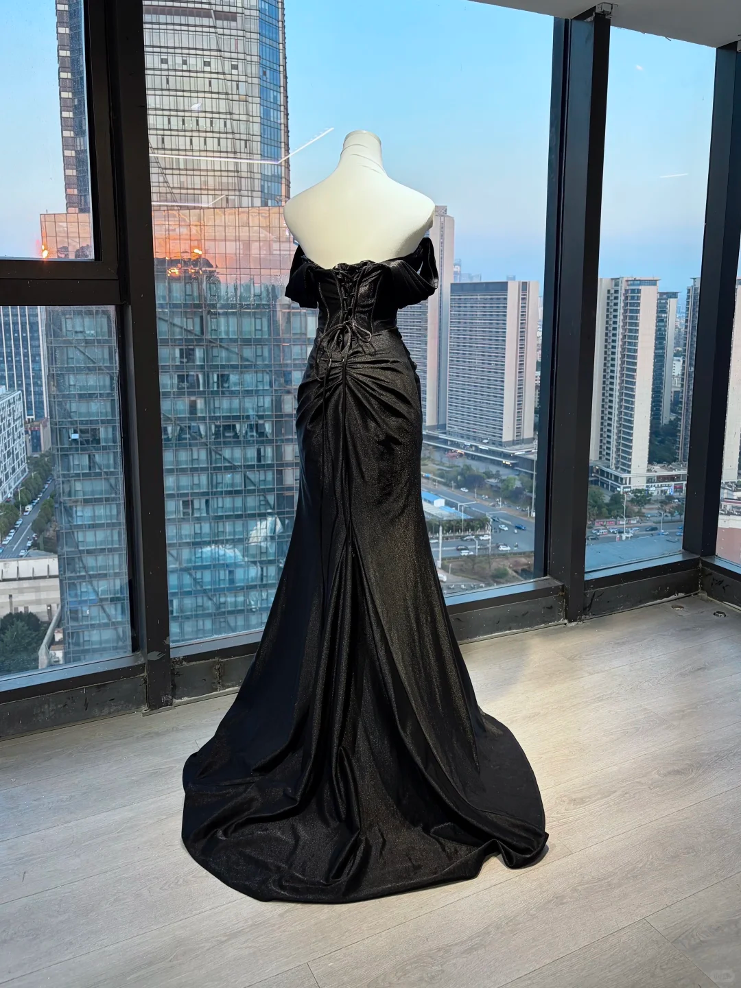 Off Shoulder Black Shimmer Satin Mermaid Prom Dress Twist Ruched Waist Long Train Evening Gown NV6994