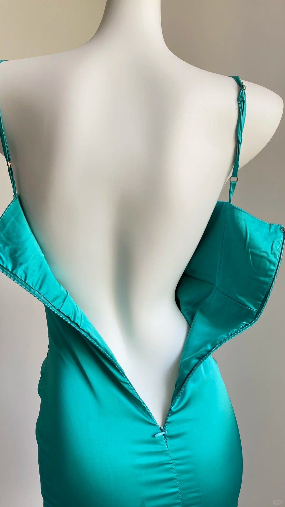 Mintgrünes, modisches, kurzes Satin-Heimkehrkleid mit Spaghettiträgern, Geburtstagskleid, nv5160
