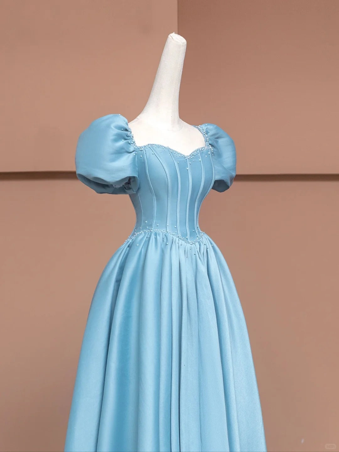 Robe de bal longue en satin bleu délicat et perlé, robe de soirée, robe de soirée, nv4731