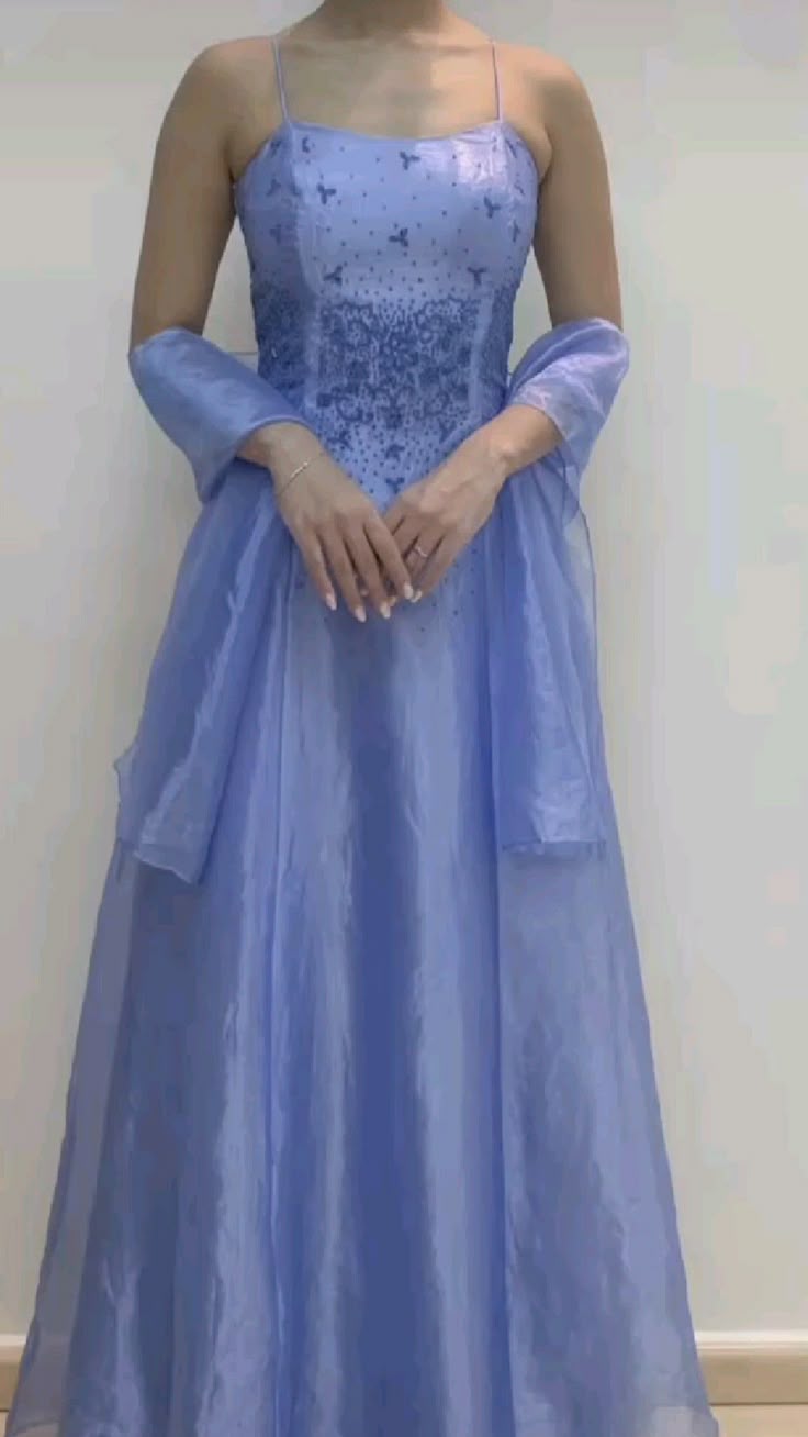 Blaue exquisite Perlen glänzende Spaghettiträger elegante Mode lange Tüll Ballkleid Abendkleid Partykleid Ballkleid nv3796