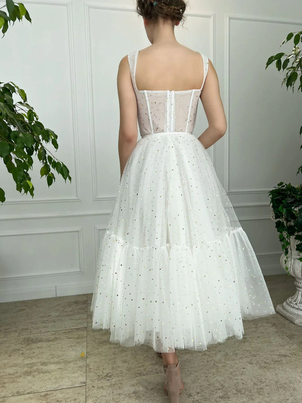 Elfenbeinfarbenes Ballkleid mit herzförmigem Ausschnitt und wadenlanger Trägern Elfenbeinfarbenes Abendkleid NV1533