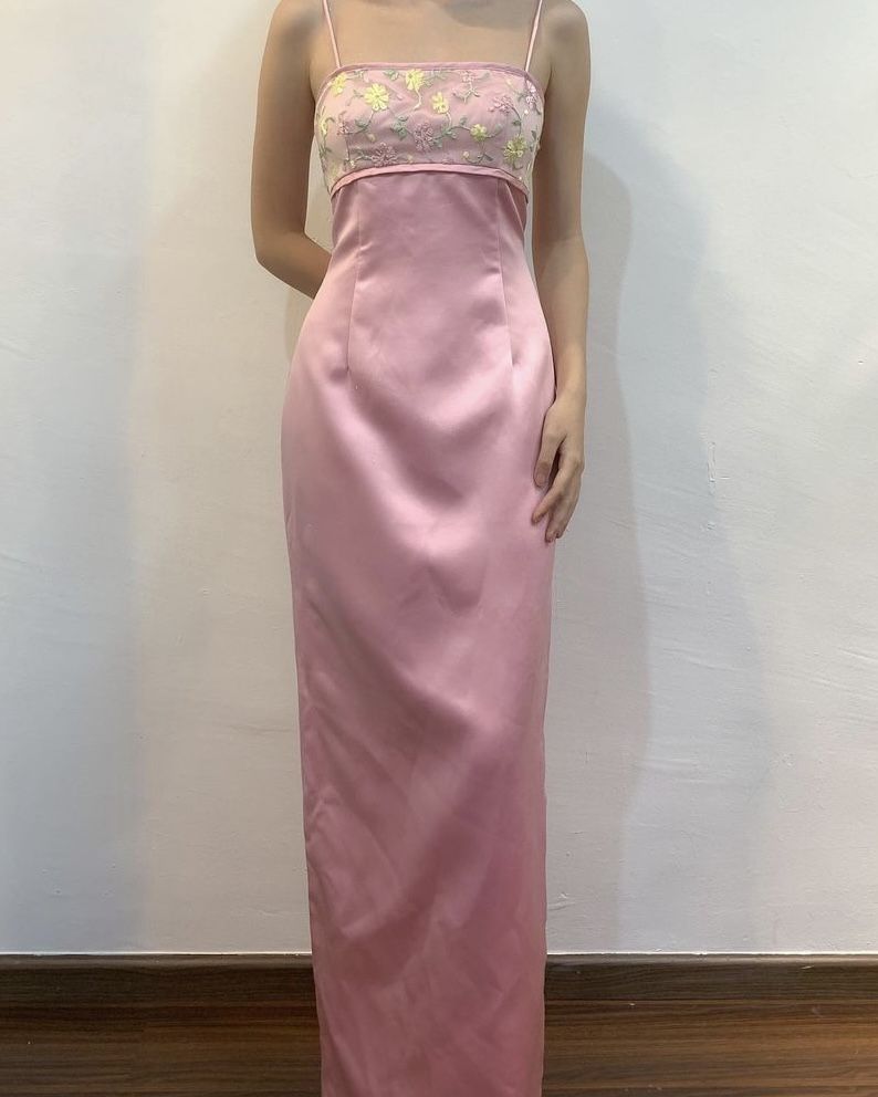 NiceVestidos - Robe de bal longue/courte en satin rose à fleurs Nv5599