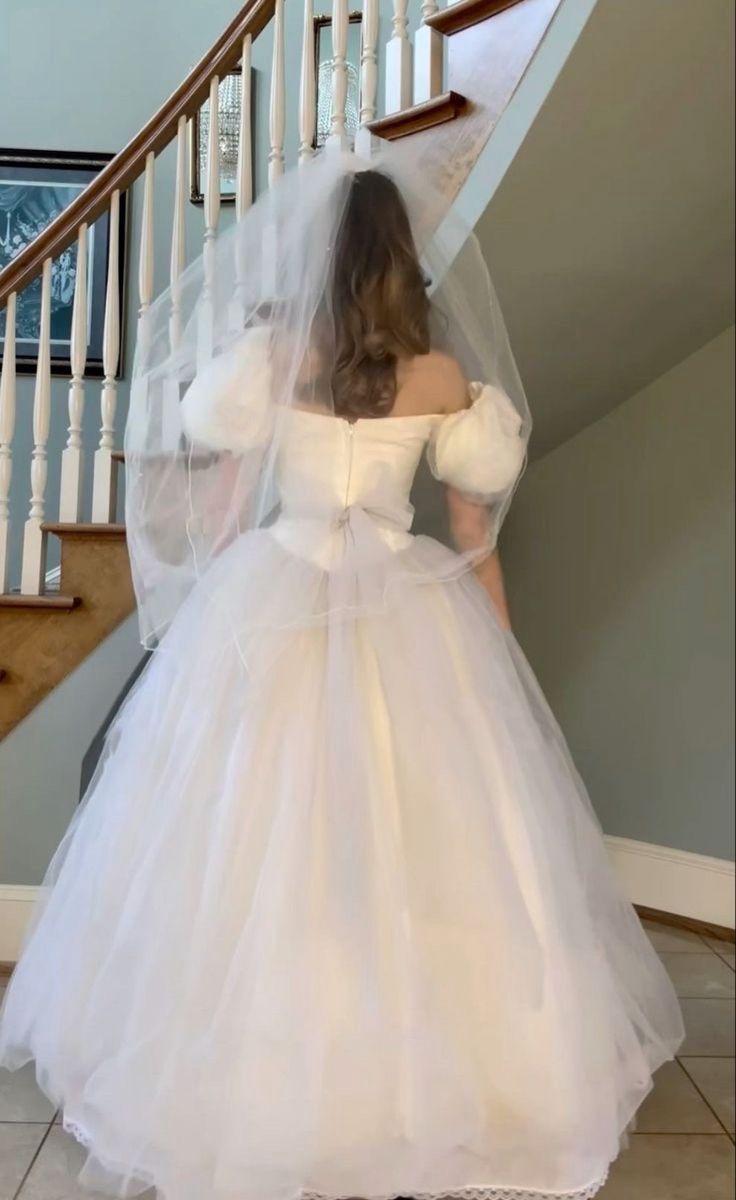 NiceVestidos – Weißes Prinzessin-Tüll-Ballkleid, langes, schlichtes Brautkleid NV5829