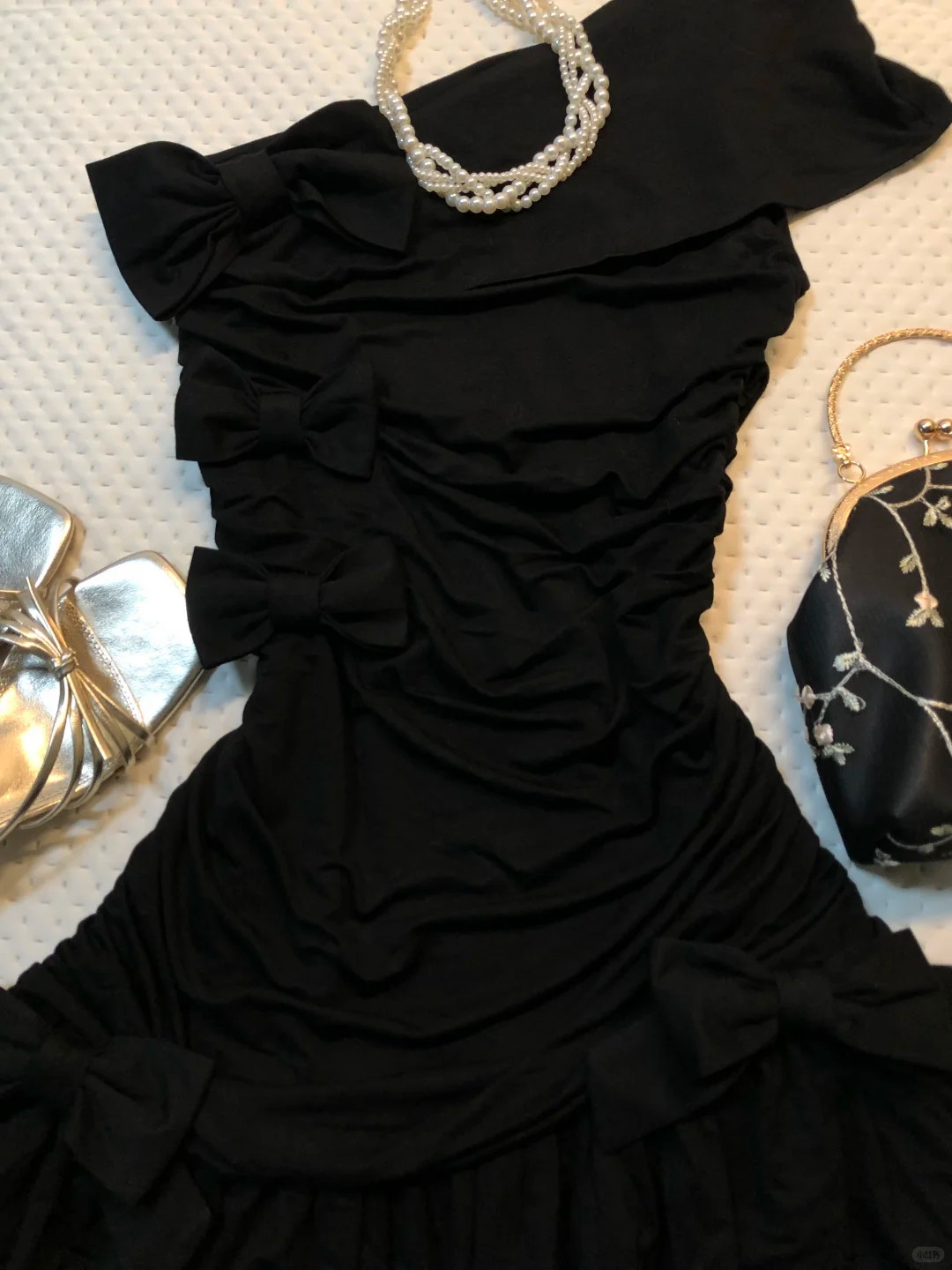 Black One Shoulder Short Homecoming Dress Ruffle Hem 3D Bow Ruched Bodycon Vintage Cocktail Gown NV6912