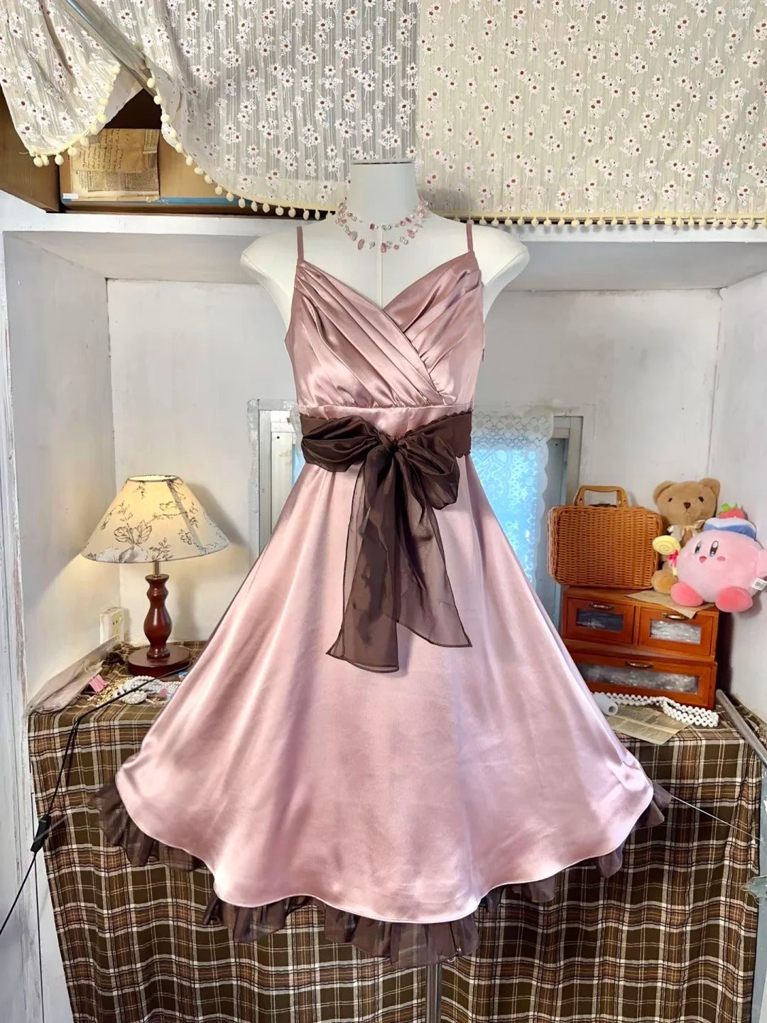 Robe de soirée courte en satin rose, élégante et rétro, tenue d'anniversaire nv5164