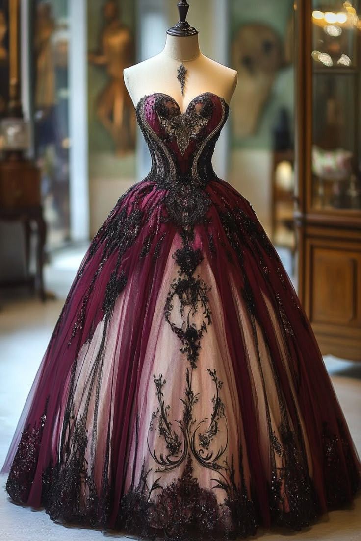 NiceVestidos-_Purple And Black Delicate Lace Long Tulle Vintage Ball Gown NV6058