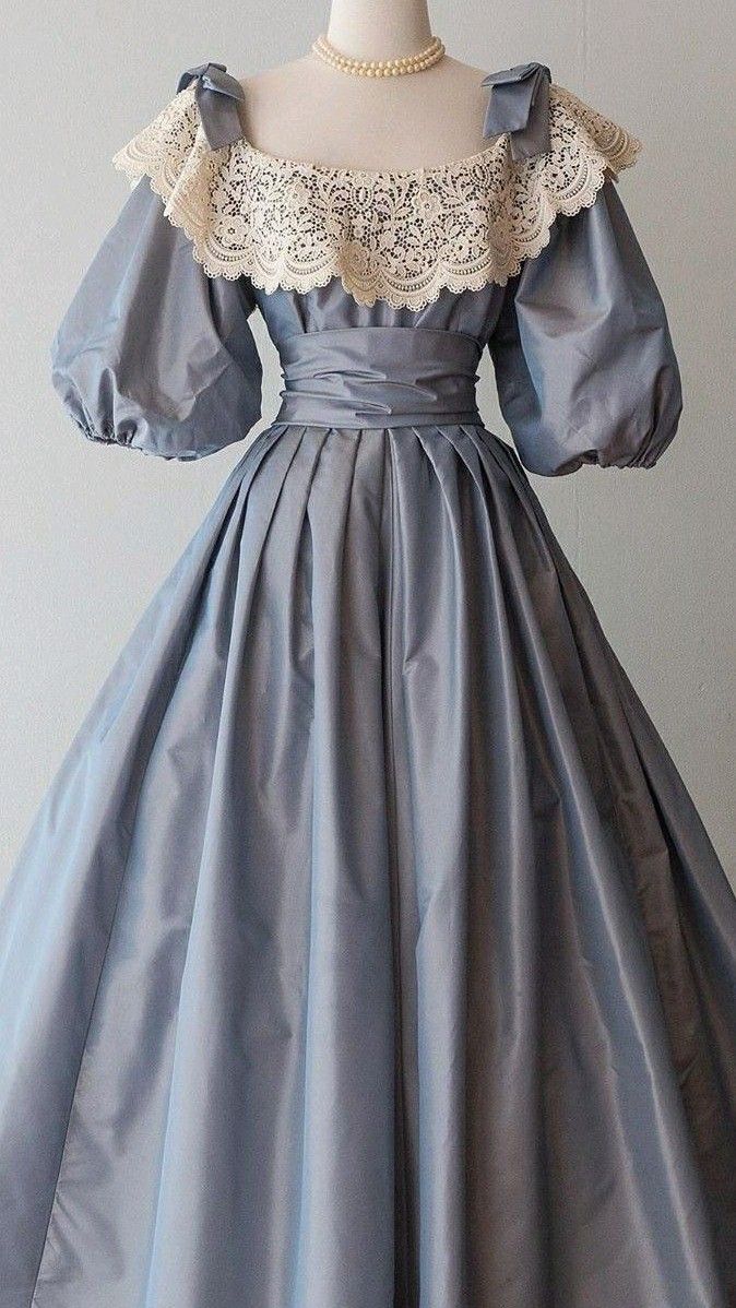 Robe de soirée longue à manches courtes et col poupée bleu en dentelle élégante et mignonne nv2825