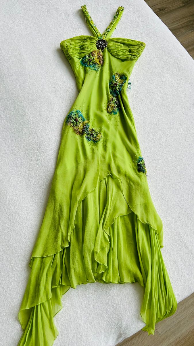 NiceVestidos--Green exquisite floral chiffon spaghetti strap mid-length prom dress fairy dress NV5708