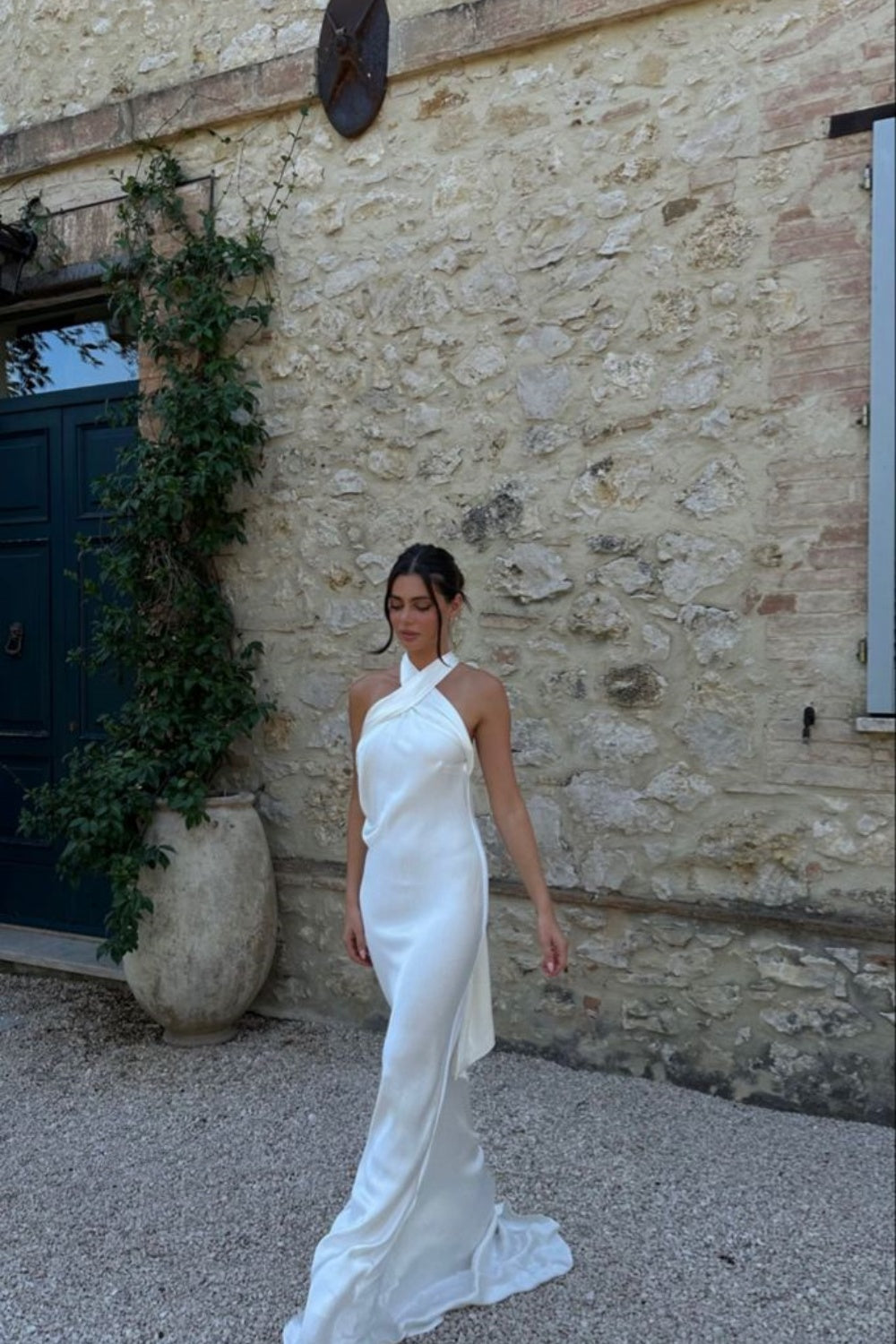 Weißes, elegantes, langes, schlichtes Ballkleid aus Satin, NV3168