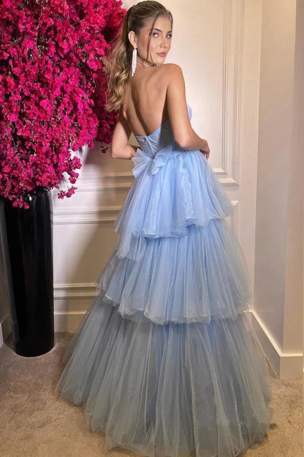 Robe de soirée longue en tulle bleu clair à épaules dénudées et décolleté en cœur, robe de soirée impressionnante, robe de soirée à plusieurs niveaux, robe à rubans à gogo pour impressionner nv2572
