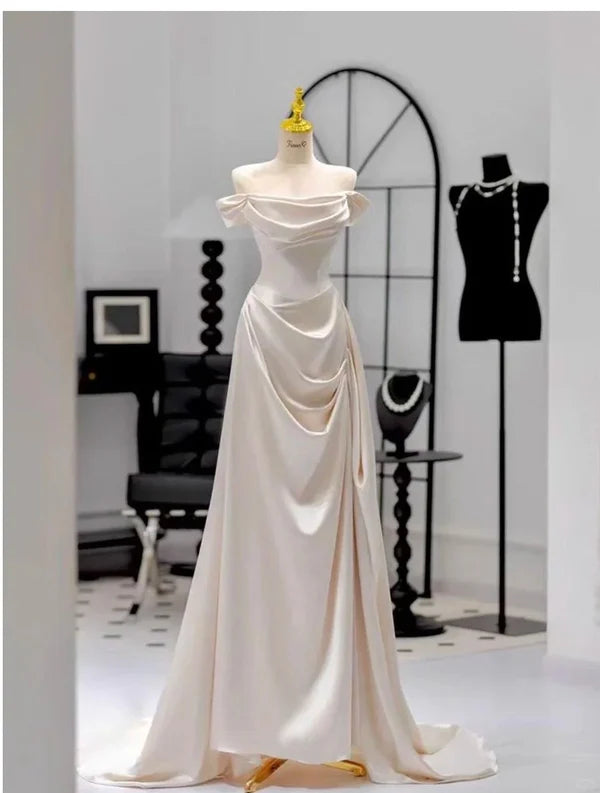Robe de soirée fourreau élégante, longue, épaules dénudées, en satin, nv5323