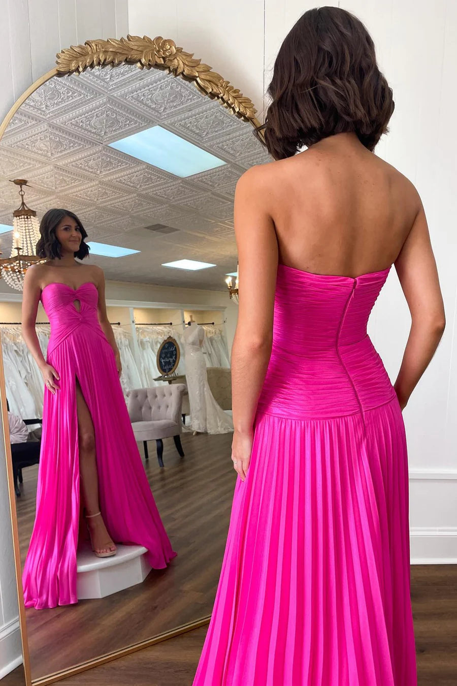 Heißes rosa trägerloses Schlüsselloch-Plissee-A-Linien-Ballkleid nv1645