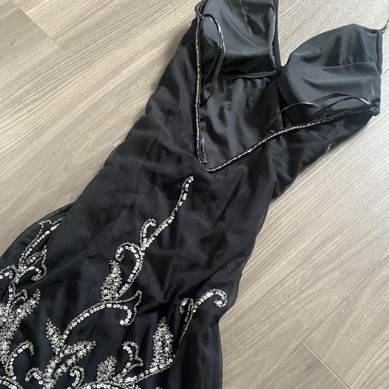 Schwarzes atemberaubendes Vintage-Mode-Kleid mit exquisitem Perlen- und geometrischem Muster, Neckholder, langes Chiffon-Tüll-Ballkleid, Abendkleid, Partykleid, NV3809