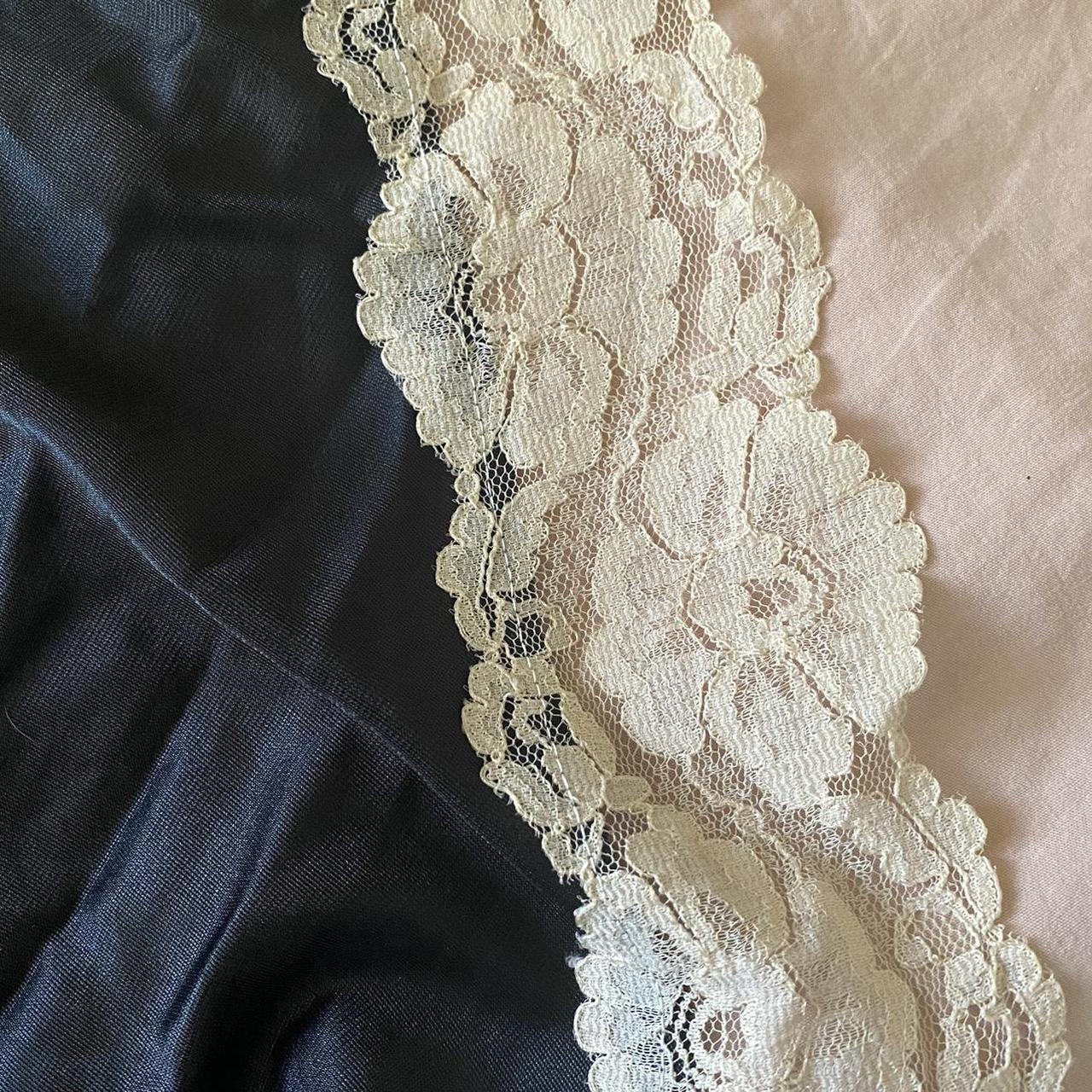 NiceVestidos - Robe de bal longue en satin noir et dentelle vintage pour femme NV5651