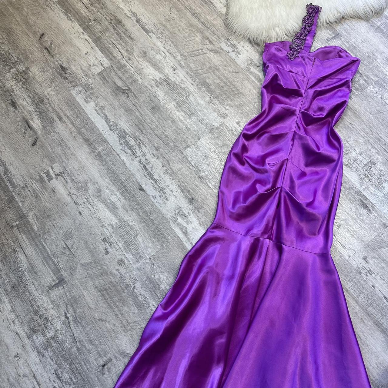 NiceVestidos-Lila Mode One-Shoulder-schöne exquisite Blumen lange Satin formale Ballkleid nv5452