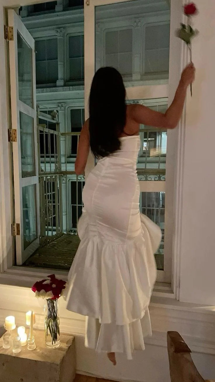 Weißes schulterfreies, einfarbiges Tube-Top, sexy, elegant, charmant, gerüschter Saum, langes Ballkleid, Abendkleid, Geburtstagspartykleid, NV2533