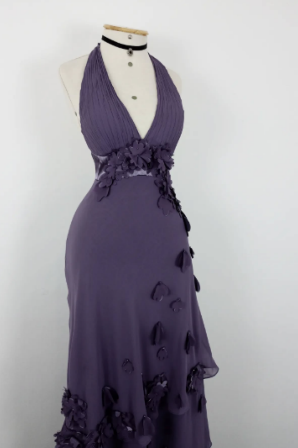 NiceVestidos - Lilafarbenes, langes Chiffon-Ballkleid mit Trägern und Blumenmuster, Nv5627