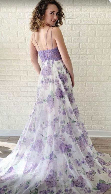 Lavendelfarbenes, langes Spaghetti-Ballkleid aus Chiffon mit Blumenmuster und Spitze, nv1152