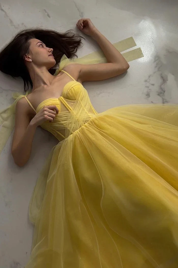 Gelbes herzförmiger Ausschnitt, modisch, süß, Tüll, Spaghettiträger, langes Ballkleid, Abendkleid, Partykleid, Homecoming-Kleid, NV3032