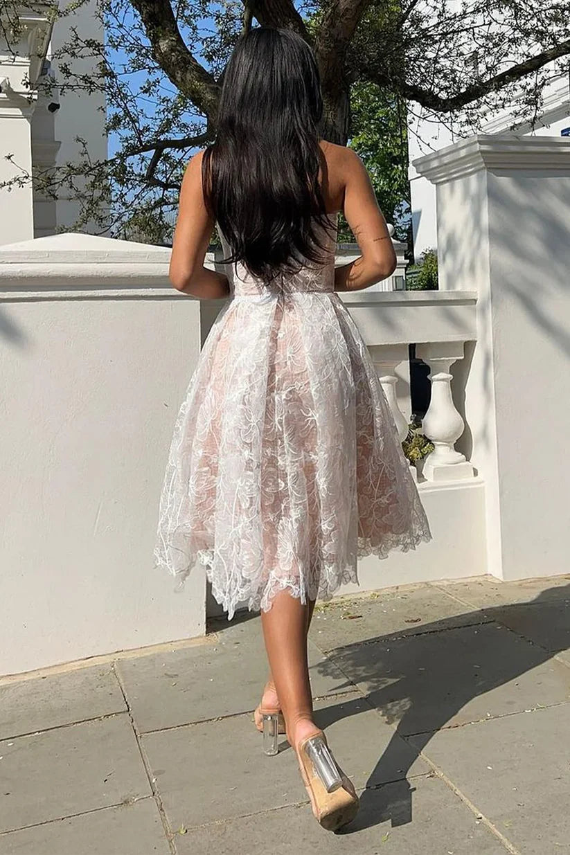 Weißes kurzes Homecoming-Kleid mit herzförmigem Ausschnitt und schulterfreiem Cocktailkleid nv1746