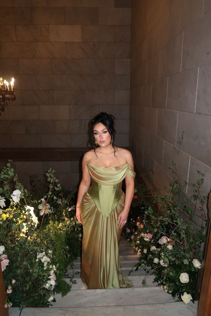 Robe de soirée longue en satin vert vintage élégante nv3529