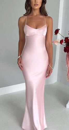 Neckholder-Abendkleid aus Satin in Rosa, Etui-Form, nv1634