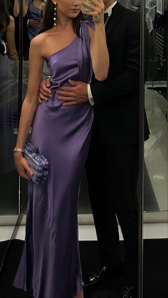 Lila schlichtes, elegantes, modisches, schmal geschnittenes, langes Satin-Ballkleid, Abendkleid, Partykleid, NV2363
