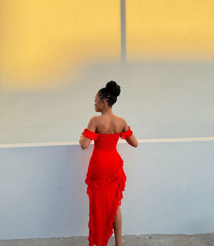 Rotes langes Ballkleid mit Rüschen und Schulterriemen, Abendkleid für Hochzeitsgäste, Partykleid NV2901
