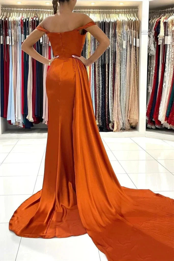 Elegantes, schulterfreies, seitlich geschlitztes Meerjungfrau-Kleid aus Satin in gebranntem Orange, lang, nv1677