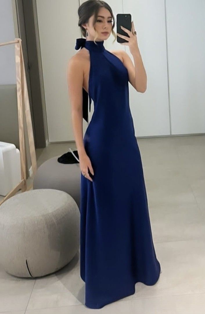Marineblaues schlichtes, elegantes Neckholder-Abendkleid mit schulterfreiem Ausschnitt und schlankem, langem Satin-Ballkleid, Abendkleid, Partykleid, nv2562