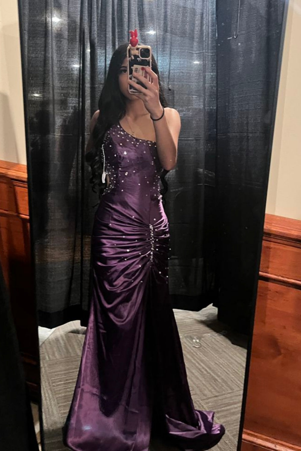 NiceVestidos – Lila Abendkleid im Meerjungfrau-Stil mit bodenlanger One-Shoulder-Träger und Diamantverzierung, NV5765