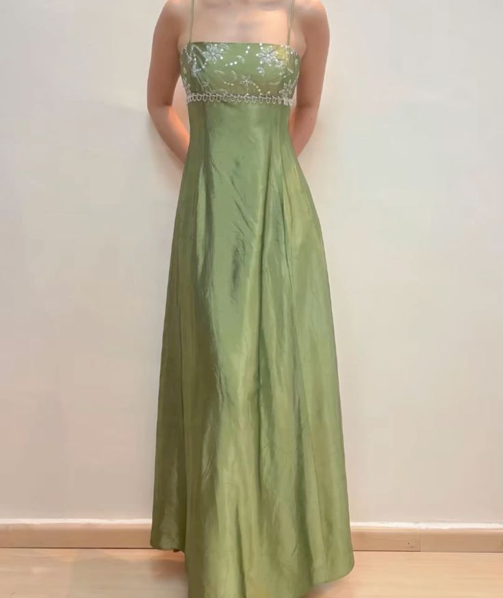 Grünes stilvolles elegantes exquisites Perlen Spaghettiträger langes Satin Ballkleid Abendkleid Partykleid Ballkleid nv4021